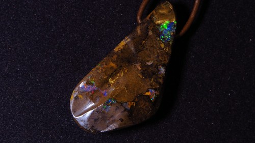 Boulder opal anhänger aus - boulder,