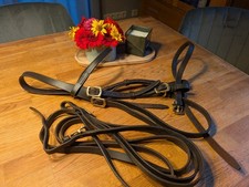 Barocktrense mit dunkelbraunem Leder Und goldenen Beschlägen