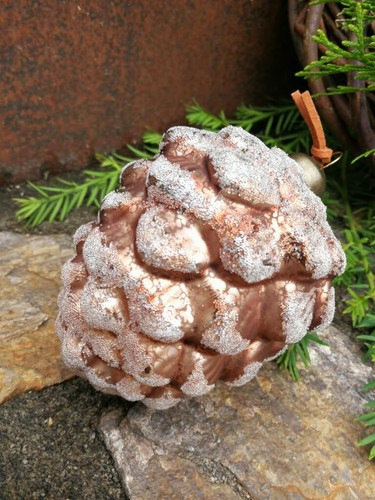 Christbaumkugel zapfen mikana - zapfen,