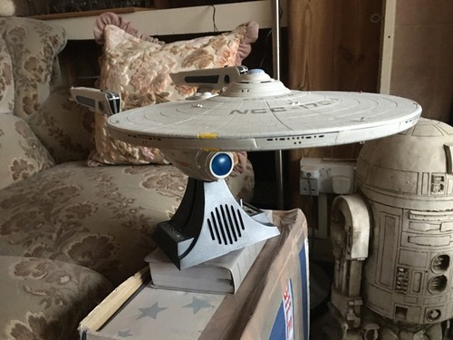Amt uss enterprise 570 scale - amt,