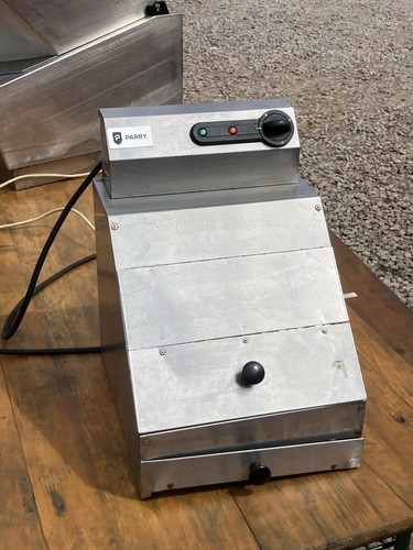 Parry commercial chip scuttle - chip,