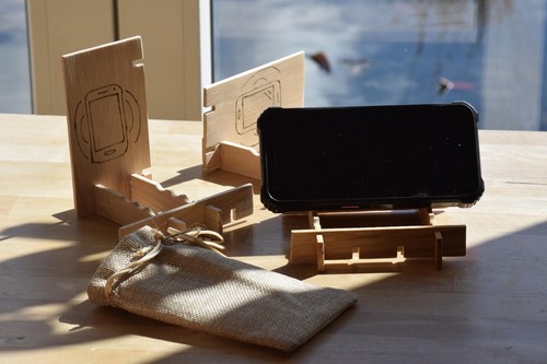 Handyhalter aus holz handmade - handyhalter,