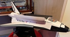 Space shuttle discovery - space,