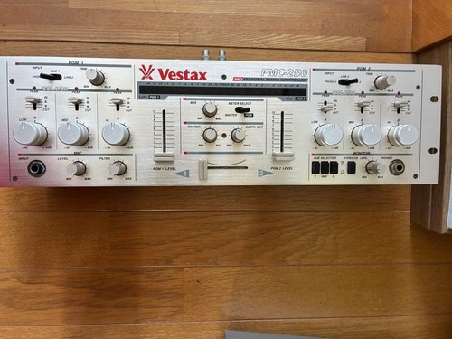 Vestax pmc 250 - dj, mixer