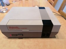 Nintendo Konsole NESE 001