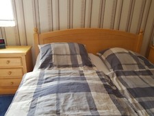 Bett Pinie massiv gebürstet