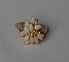 Blüte Opal Diamant Ring 585