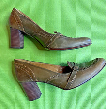 Damen Pumps Halbschuhe khaki grün Leder Designer Alberto Fermani Gr. 39,5 NEU 