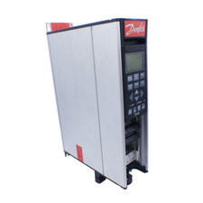 DANFOSS VLT5000 VLT5004PT5B20STR3D0F00A00C0 Frequenzumrichter 175Z0049 + 175Z040