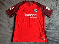 Eintracht Frankfurt Trikot