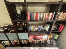 Großes Bücherregal 