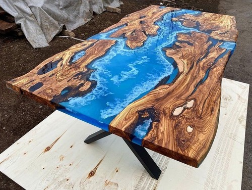 Blue epoxy river table - blue,
