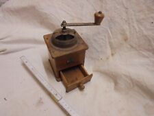 alte antike Kaffeemühle 