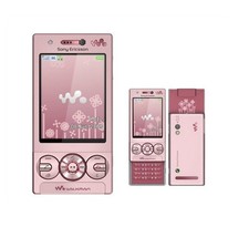 Sony Ericsson W705 in Pink