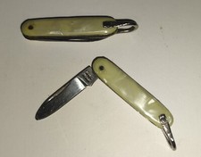 1 Kleines Taschenmesser aus