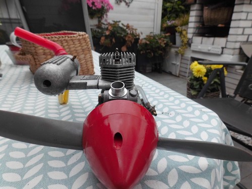 Flug nitro mefhanol motor - flug,