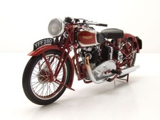 Triumph Speed Twin 1939 rot