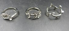 3 silberfarbene Ringe
