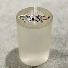 925/- Silberring mit weißen simulierten Diamanten in Herzform, Ringgröße 54
