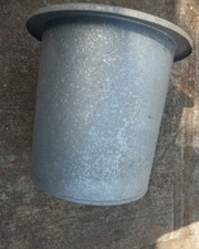 alter Zink Kübel Tonne Einsatz Pflanzgefäß Bottich Eisen zum bepflanzen Zinktopf