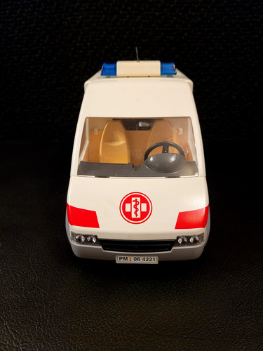 Playmobil 4221 ambulance - playmobil,