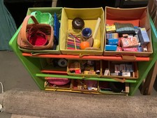 Kinderkaufladen aus lackirtem