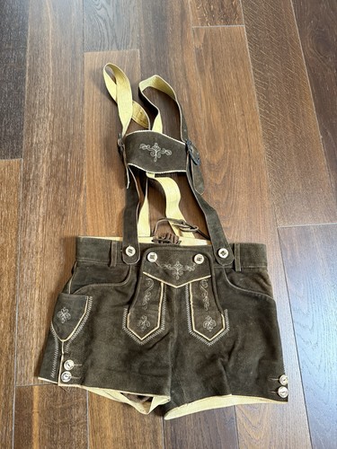 Kurze trachten lederhose - kurze, trachten-lederhose