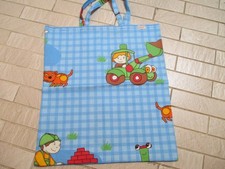 Stofftasche, hellblau mit kleinen Bauarbeitern