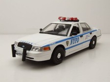 Ford Crown Victoria NYPD Police 2011 weiß blau Modellauto 1:24 Greenlight