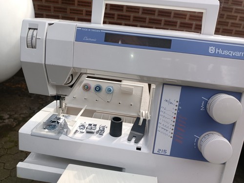 Nähmaschine husqvarna 215 - ,