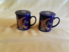 2 Becher Teebecher mit 1 Sieb und Deckel Keramik Amsel Kobalt