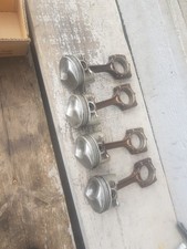 Kolben mit Pleuel für