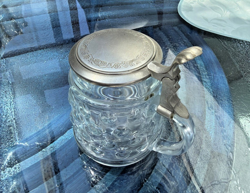 Bierglaskrug mit zinndeckel - bierglaskrug,
