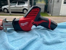 Milwaukee C12 HZ-0 12V Akku-Säbelsäge (Ohne Akku)