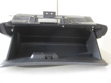 Almera N16 Handschuhfach Ersatzteileträger Schlachtfest