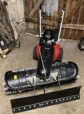 Tielbürger Schmutz- und Schneekehrmaschine TK58 mit Schiebeschild