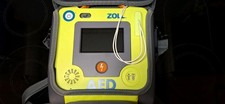 ZOLL AED 3 Halbautomat