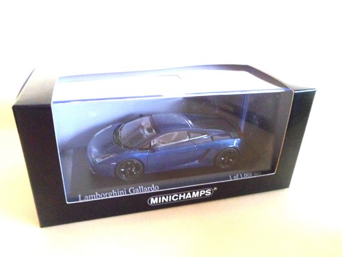 Minichamps 400103505 - 1:43,