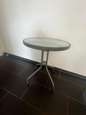 Runder Gartentisch aus Metall – stabil & wetterfest