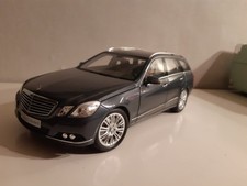 Mercedes E Klasse T Modell 1:18 Minichamps mit OVP Tenoritgrau