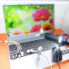 Medion E15301 15 Zoll FULLHD SLIM Ultrabook l SSD Windows 11 PRO l AMD RYZEN 7