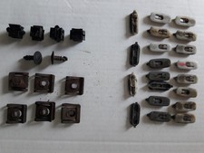 Audi A4 B5 Halterungen Motorabdeckung unten + Clipse Zierleisten Türen org. Teil