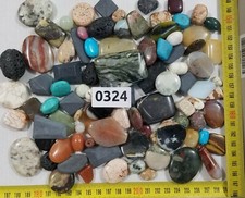 Edelsteine-Halbedelsteine