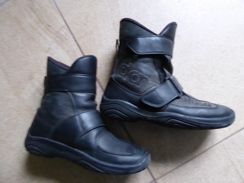 Gepflegte motorradstiefel von - gepflegte,