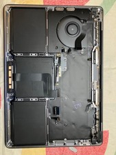 Apple MacBook Pro A2289 Topcase in perdektem zustand display defekt