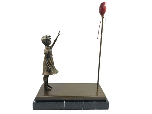 Girl and red ballon - and, &