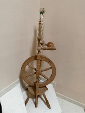 Altes/Antikes Spinnrad aus