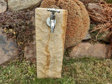 Sandstein Wasserzapfsäule