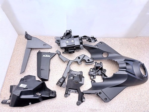 Ktm 990 duke - ktm, tank