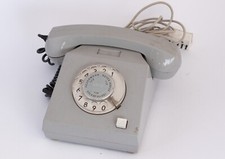 DDR Telefon mit Wählscheibe und Notrufnummern Angabe VEB - Der heiße Draht -